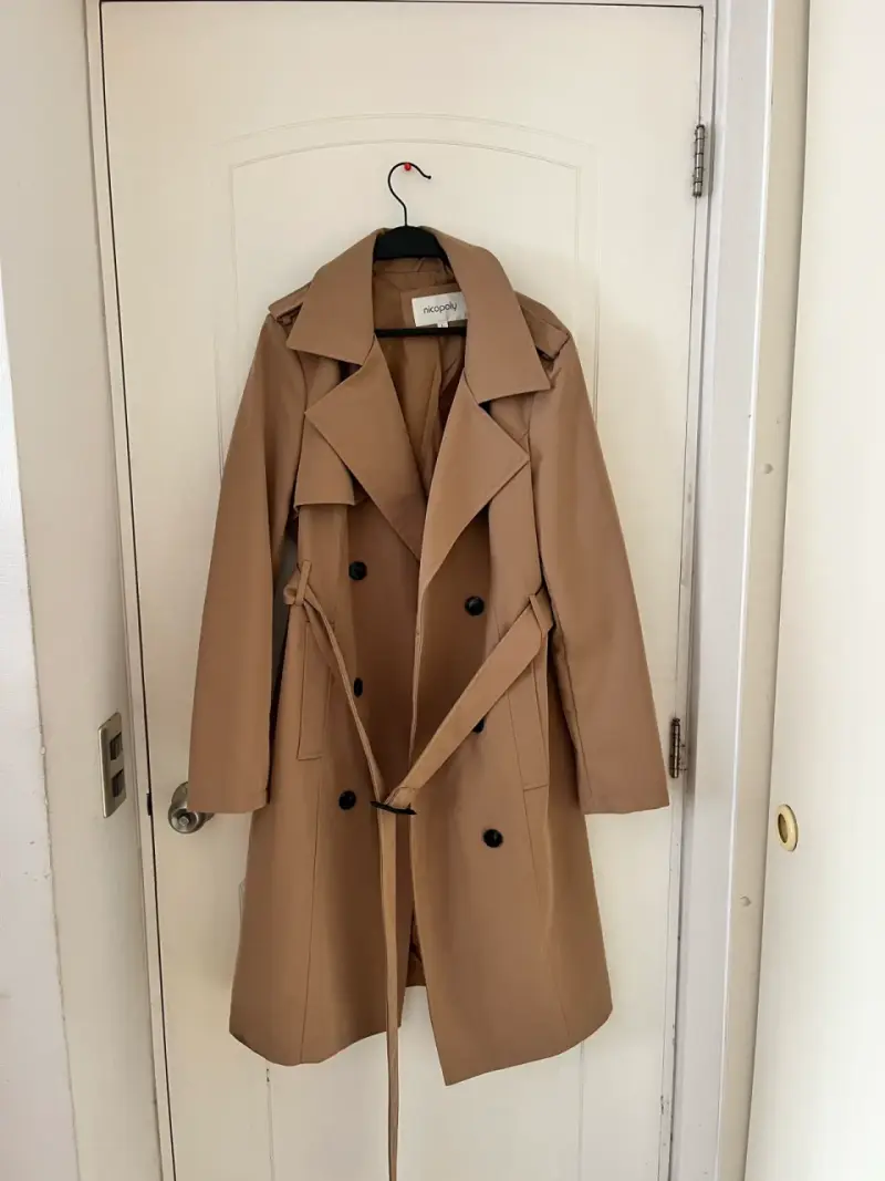 Abrigo trench coat beige Nicopoly