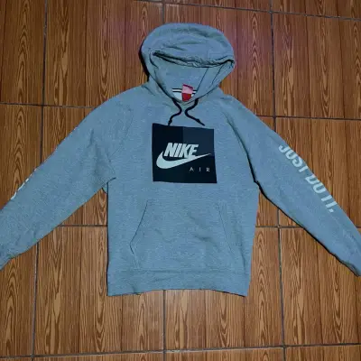 Polerón Nike Air gris con capucha - miniatura 1