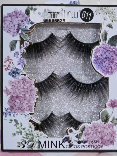 Set de pestañas postizas y esmaltes Vogue - miniatura 3