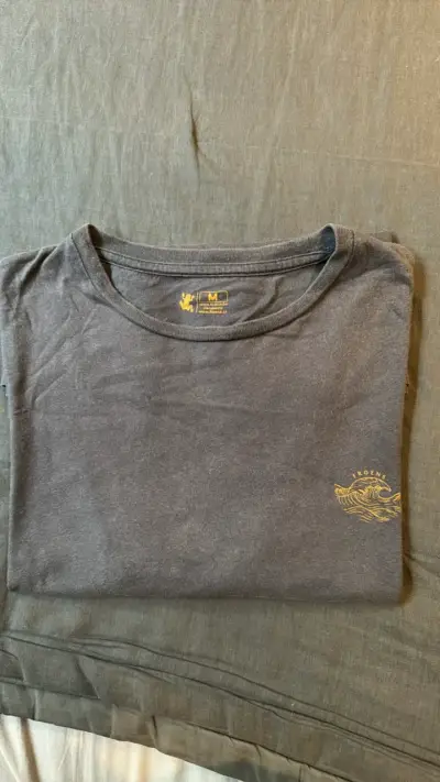 Polera azul con diseño Froens - miniatura 4
