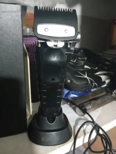 Máquina cortapelo profesional recargable - miniatura 5