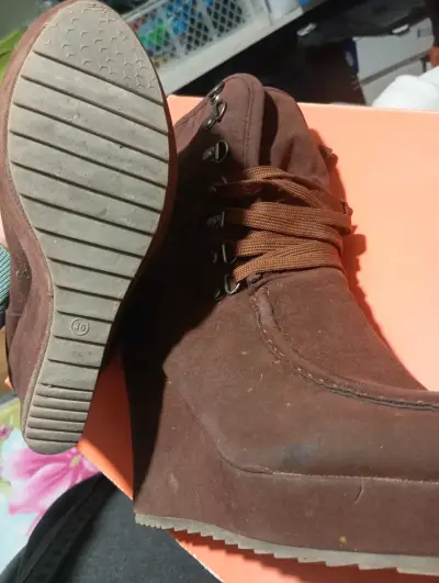 Botines de gamuza marrón con plataforma - miniatura 1