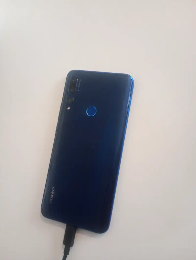 Smartphone Android con pantalla grande - 2