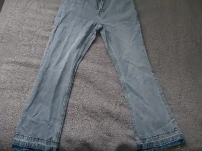 Pantalon celeste - Talla 40 - Muy poco uso. - miniatura 1