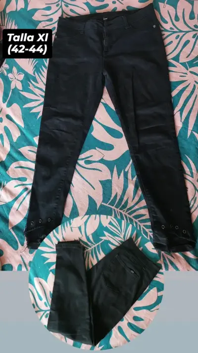 Jeans acampanados Sybilla talla 34 - miniatura 5