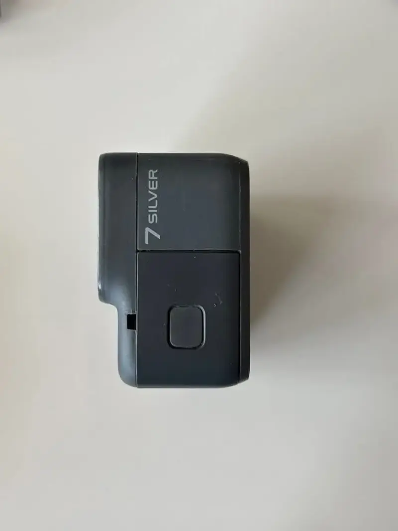 Cámara GoPro 7 silver con accesorios y trípode - 3