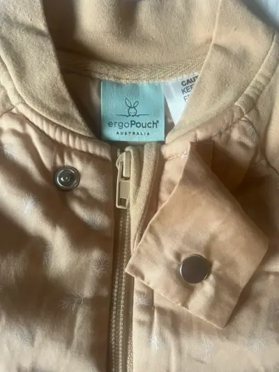 Saco de dormir para bebé color beige - miniatura 2