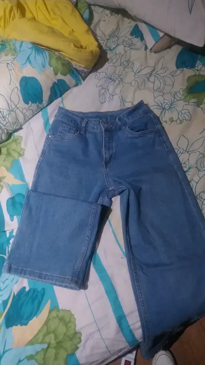 Jeans de mezclilla azul para mujer recto - miniatura 1