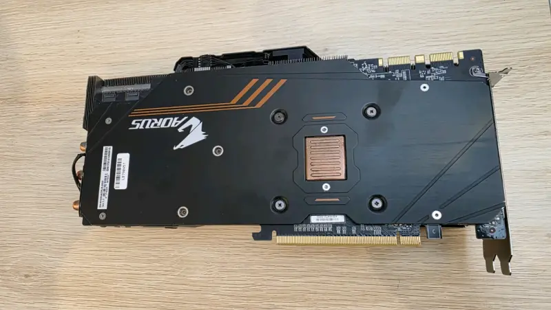 Tarjeta gráfica Gigabyte AORUS GTX1080 8gb - 2