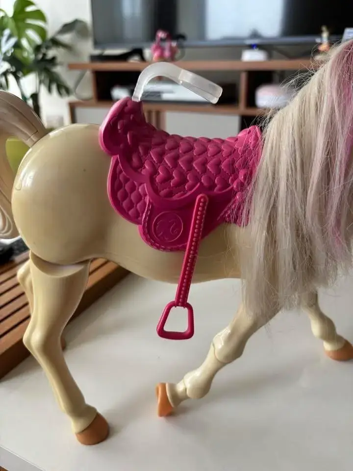Caballo de juguete Barbie con silla rosa - 2