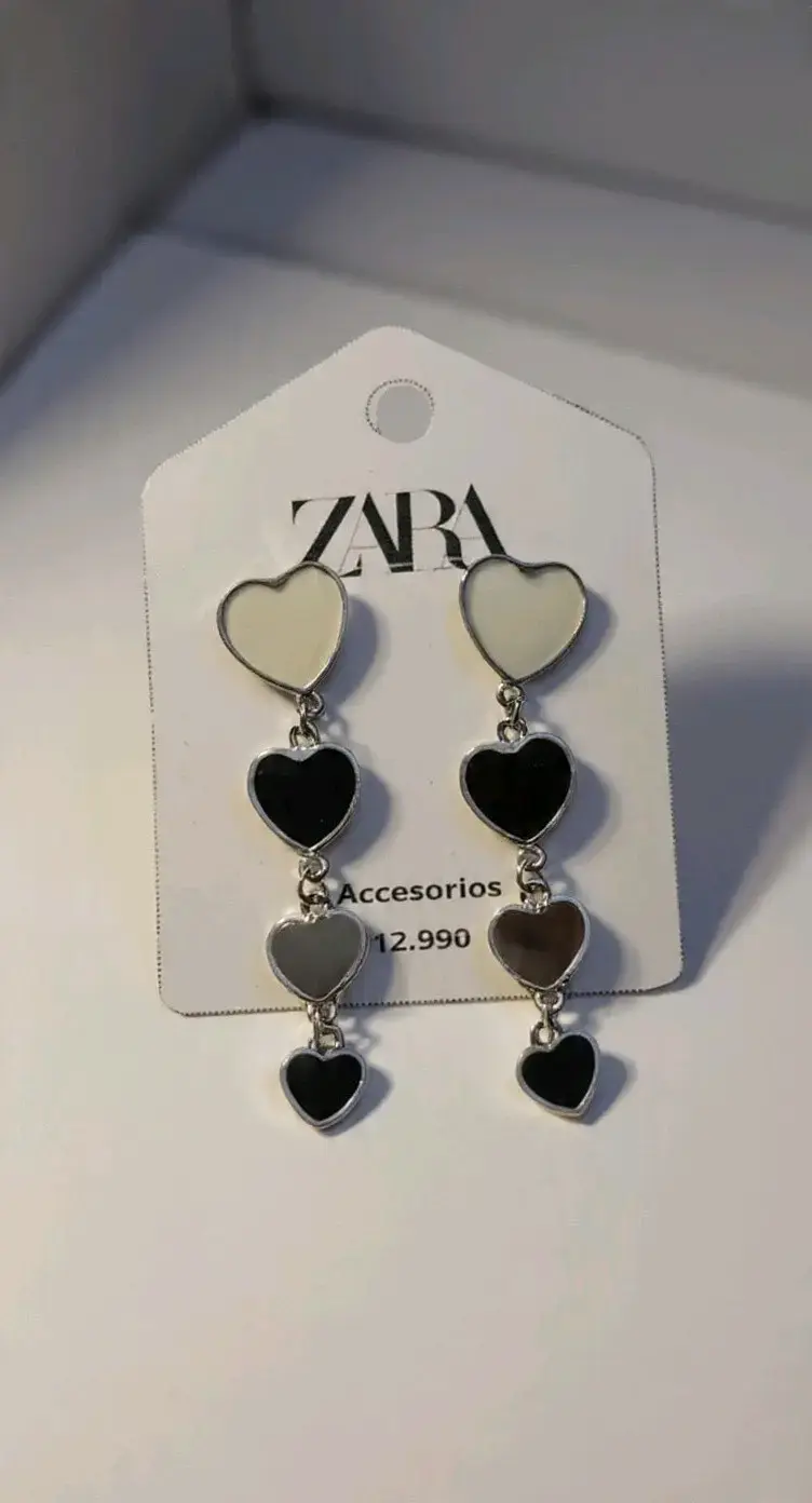 Pendientes colgantes de corazones Zara - 1