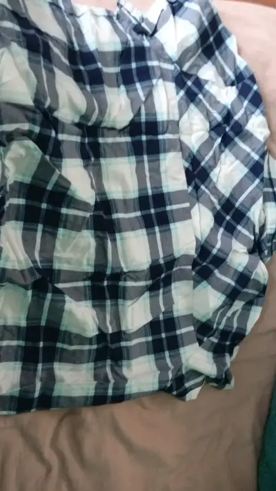 Camisa a cuadros azul y blanca para mujer - miniatura 3