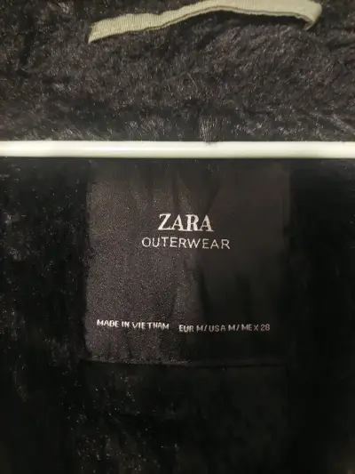 Parka verde con forro de piel Zara - miniatura 3