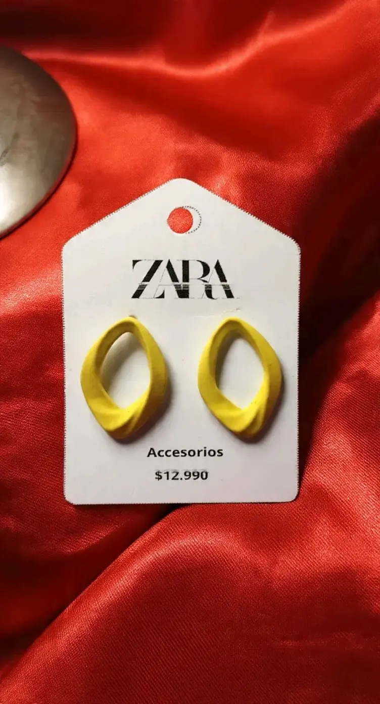 Aros colgantes Zara con perlas y flores - 5