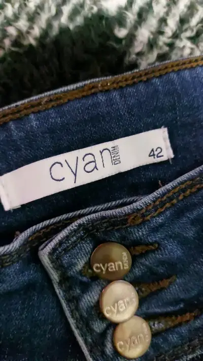Jeans azul oscuro para hombre - miniatura 2