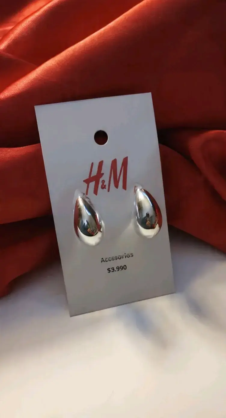 Aros de plata H&M elegantes - 1