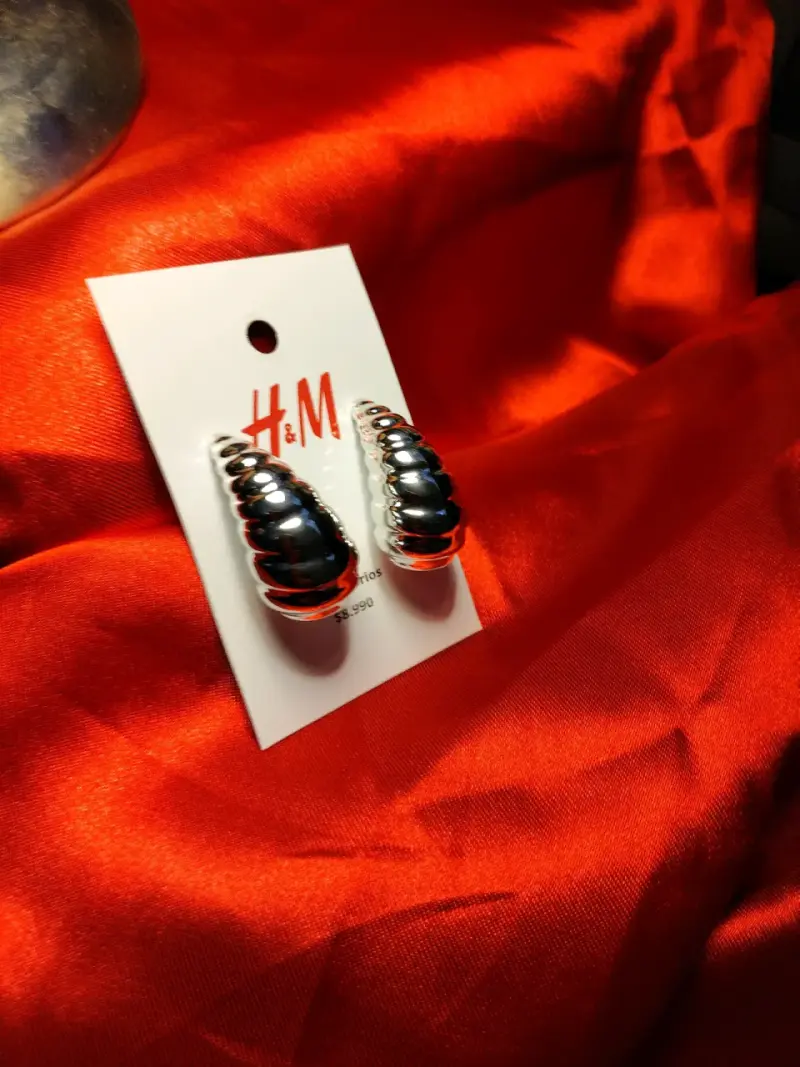 Aros de plata H&M elegantes - 4