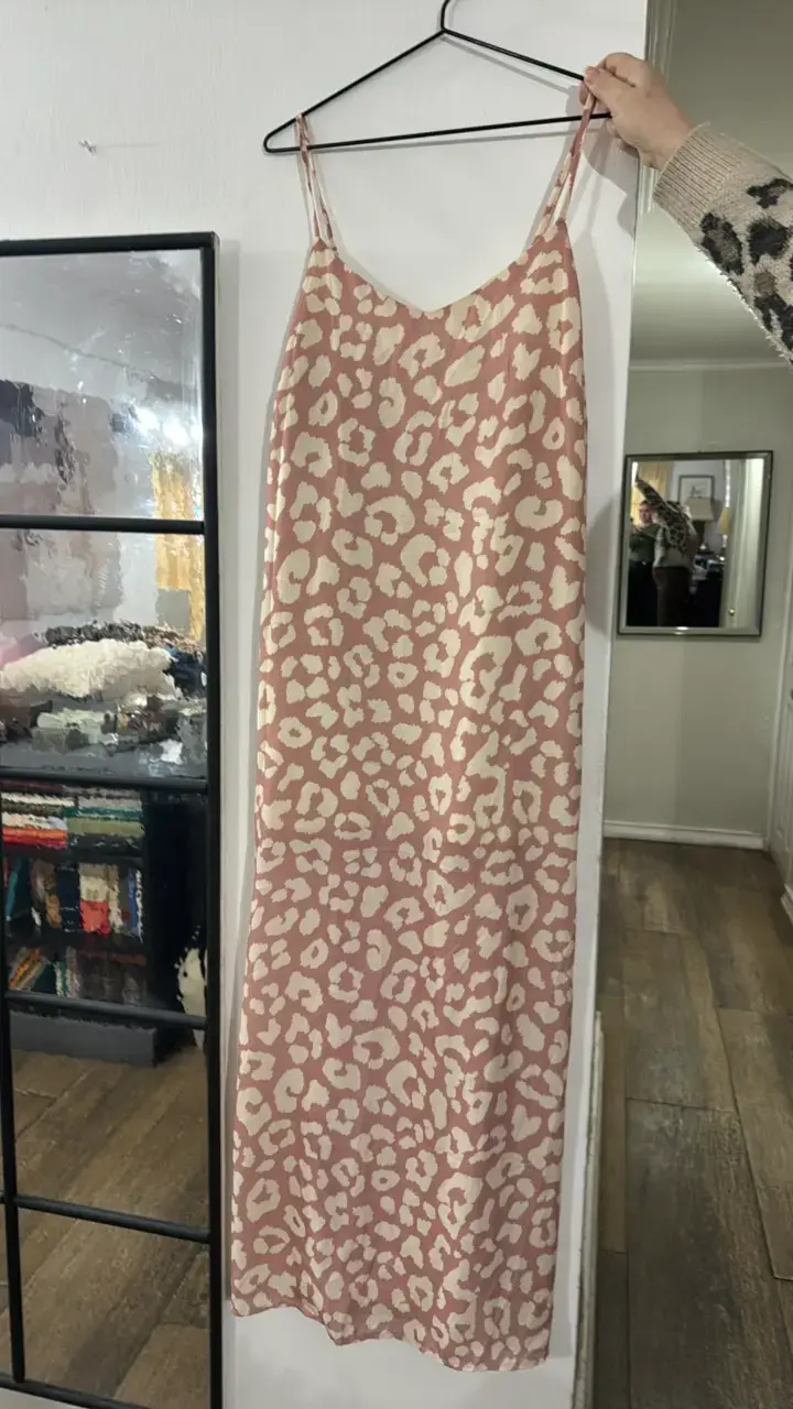 Vestido largo animal print rosado