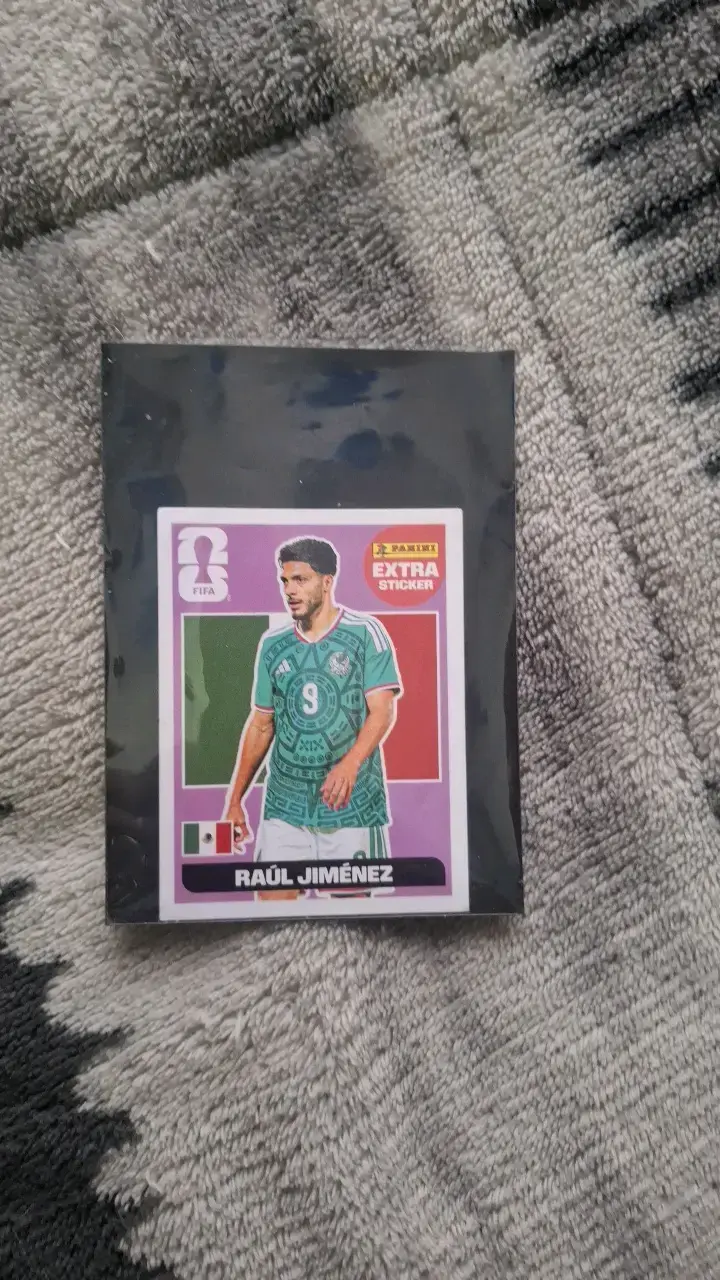 Lámina Panini Raúl Jiménez FIFA Extra - 1