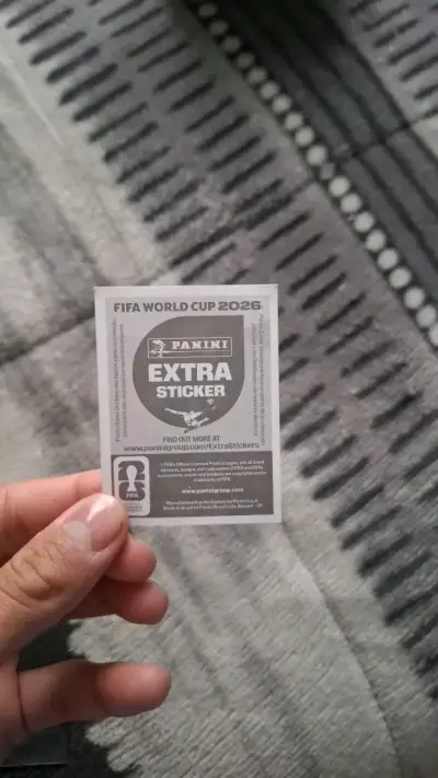 Lámina Panini Raúl Jiménez FIFA Extra - miniatura 3