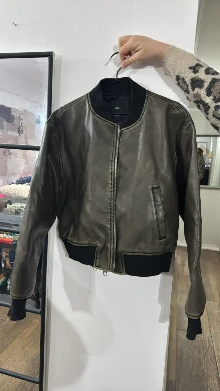 Chaqueta bomber de cuero sintético verde