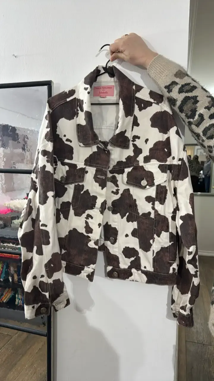 Chaqueta vaquera estampado vaca RoperoPaula