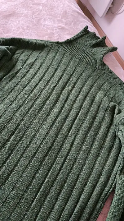 Vestido verde de punto grueso para mujer - miniatura 3