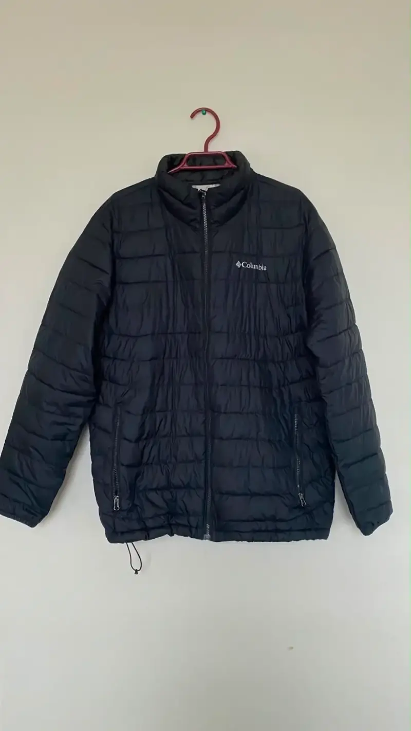 Chaqueta Columbia negra acolchada para hombre - 1