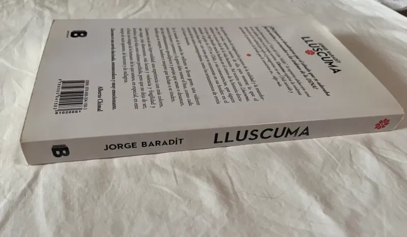Libro 1era Ed. 'Lluscuma' de Jorge Baradit - 5