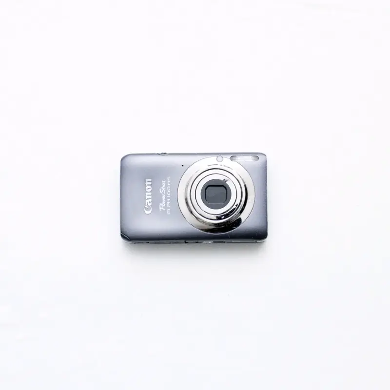 Canon PowerShot ELPH 100 HS - 2