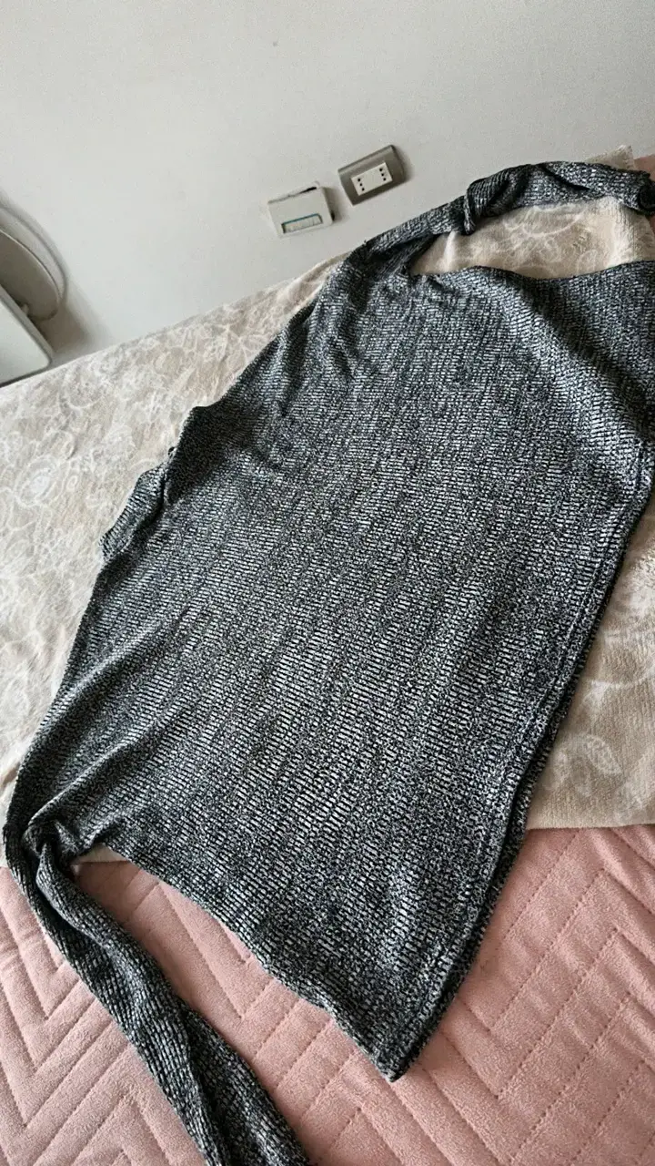 Suéter gris de punto para mujer - 3