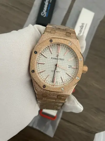 Reloj Audemars Piguet automático dorado - miniatura 1