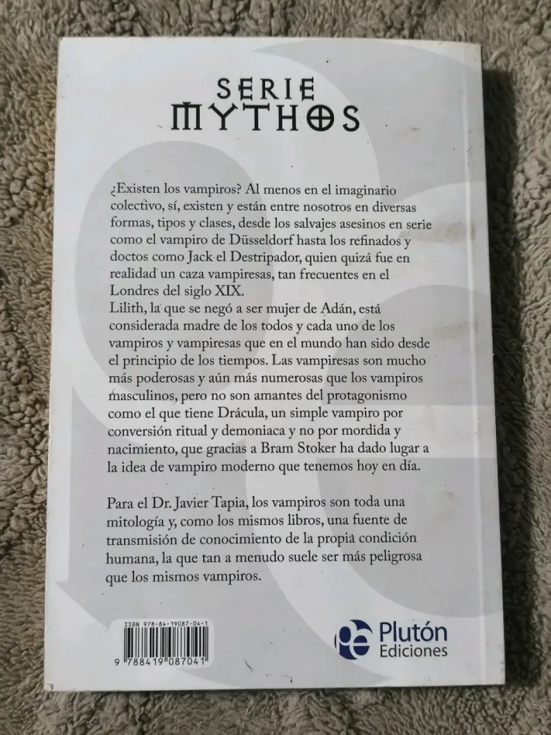Libro 'Mitología Vampiros' - 2