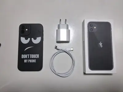 iPhone 11 con cargador y caja original - miniatura 2