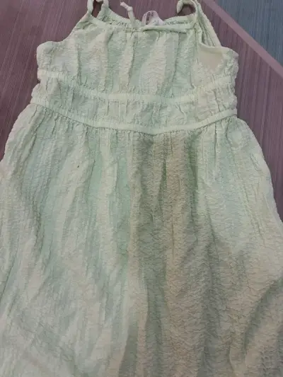 5 Vestidos de verano estampados y lisos - miniatura 3