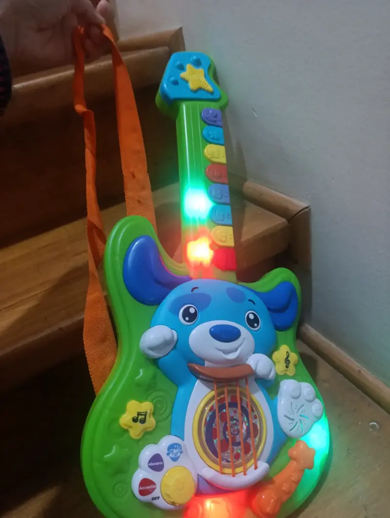 Guitarra de juguete interactiva para niños - 2