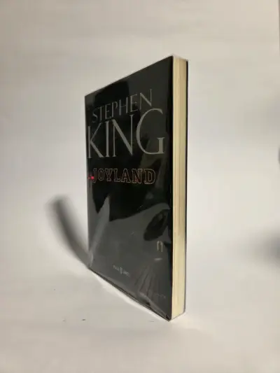 Libro 'Joyland' de Stephen King - miniatura 6