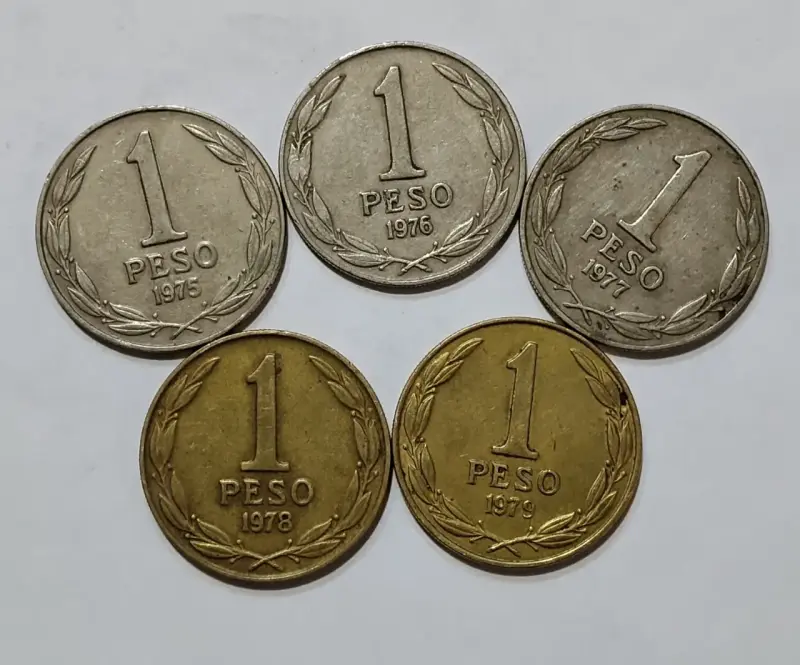 Colección de monedas antiguas de 1 peso chileno - 1