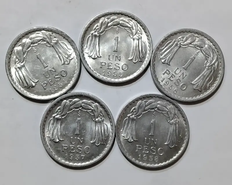 Monedas antiguas de 1 peso 1954 - 1958 aluminio - 3