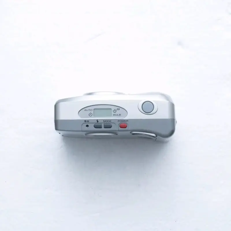 Cámara compacta Bell+Howell PZ2200 con estuche - 5