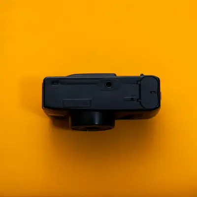 Cámara analógica Ricoh AF con estuche y batería - miniatura 5