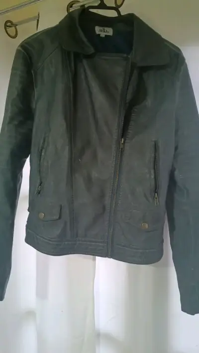 Chaqueta de cuero azulada  para mujer - miniatura 1