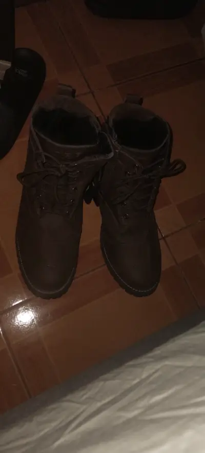 Botas de cuero marrón para hombre - miniatura 1
