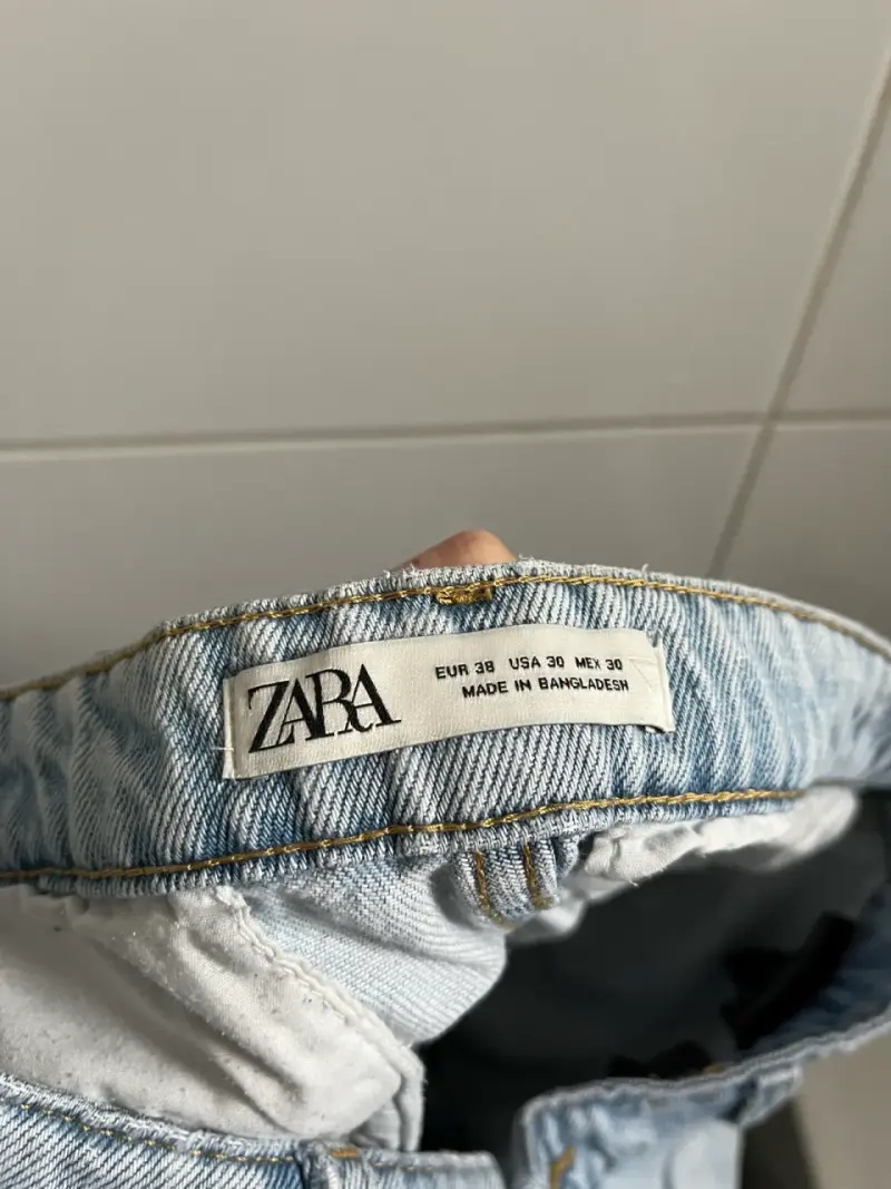Jeans de mezclilla azul claro para hombre - 2