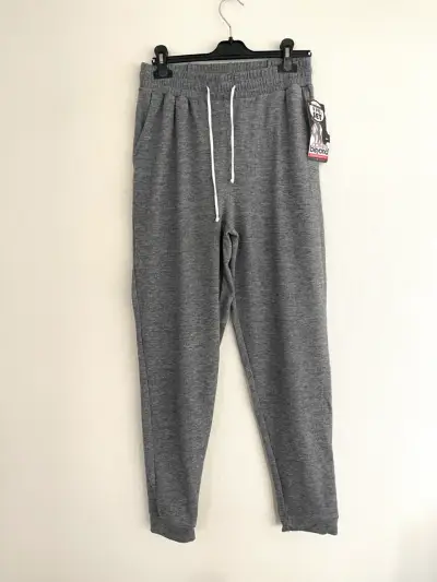 Conjunto buzo crop top y pantalón mujer - miniatura 2