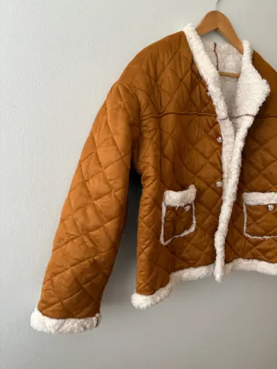 Chaqueta acolchada marrón con forro de lana - miniatura 4