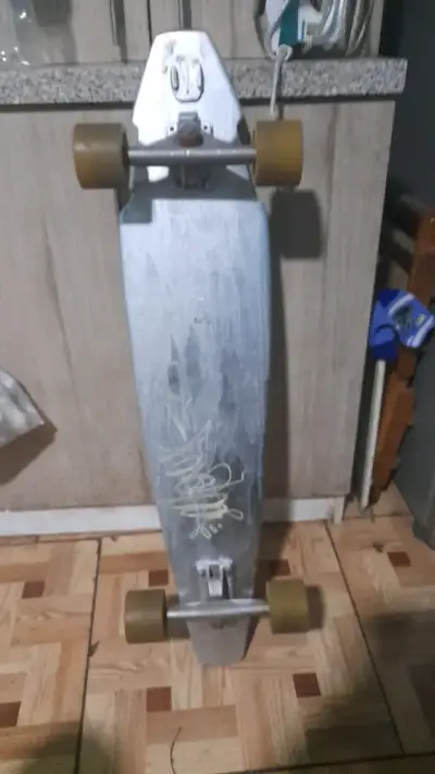 Longboard de aluminio con ruedas grandes - miniatura 1