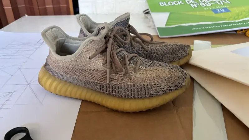Zapatillas adidas Yeezy Boost 350 V2 - 1