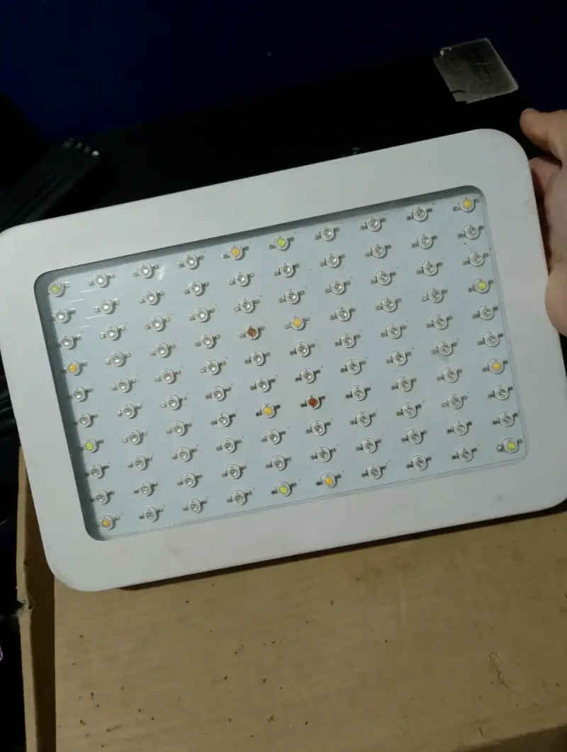 Luz LED de cultivo para plantas - 2