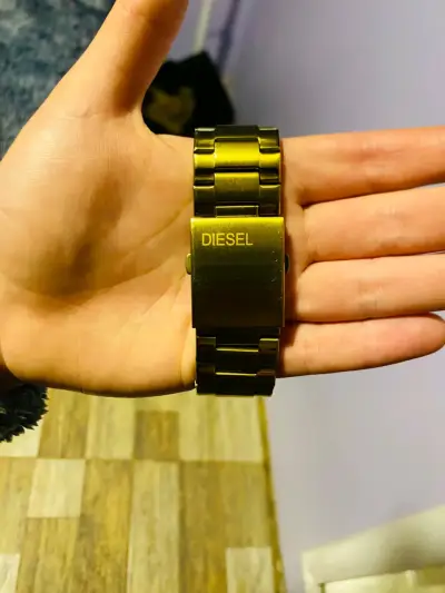 Reloj Diesel dorado de acero inoxidable - miniatura 2